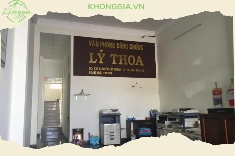 van-phong-cong-chung-ly-thoa